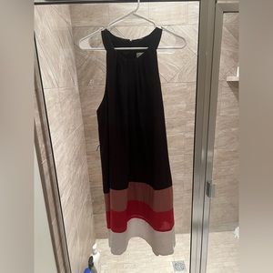 Cocktail dress with color blocking